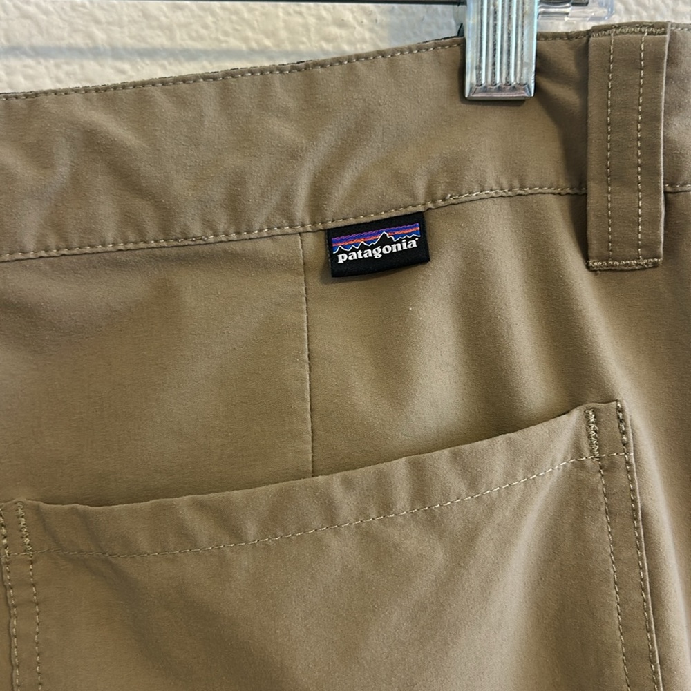 Patagonia Men’s Quandary Hiking Shorts 36 - Picture 5 of 6